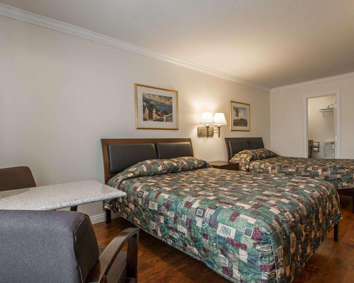 Palm Inn Hotel Near Tyler Mall ريفرسايد المظهر الخارجي الصورة