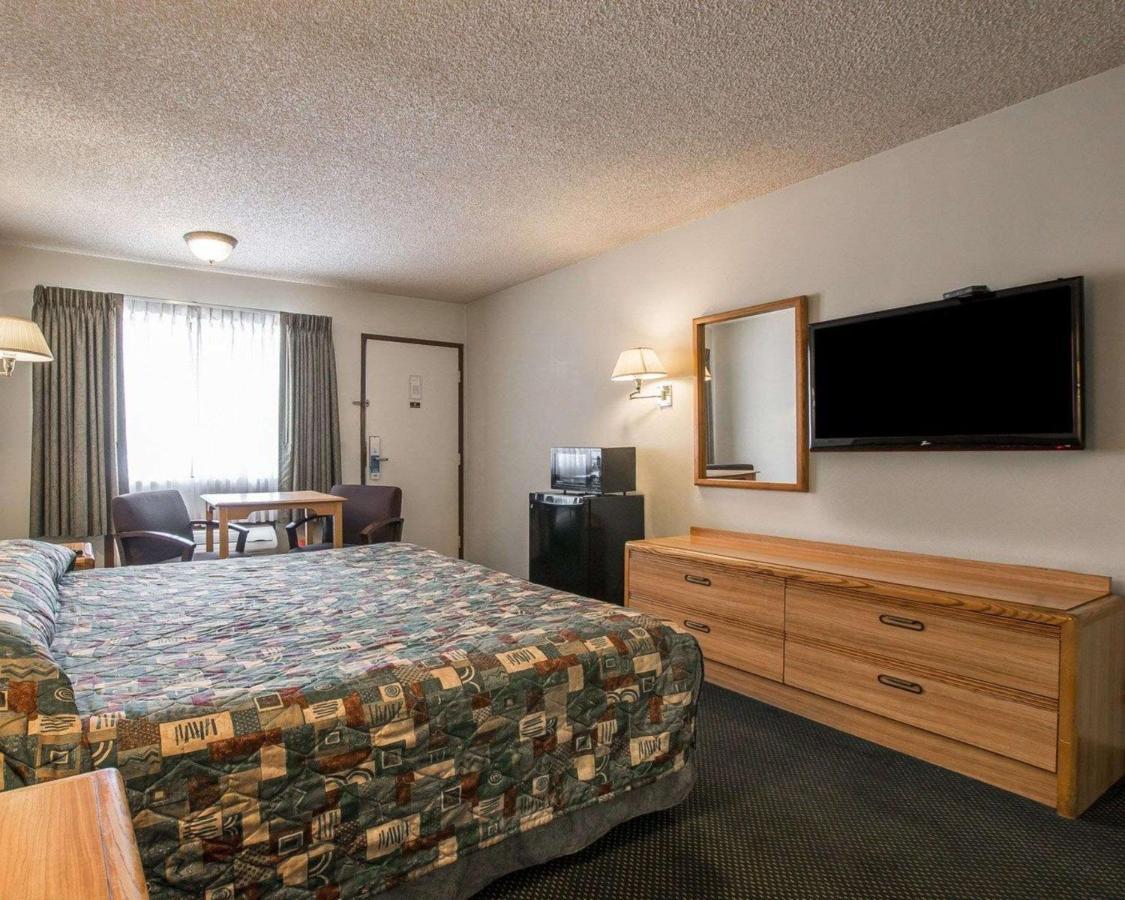 Palm Inn Hotel Near Tyler Mall ريفرسايد المظهر الخارجي الصورة