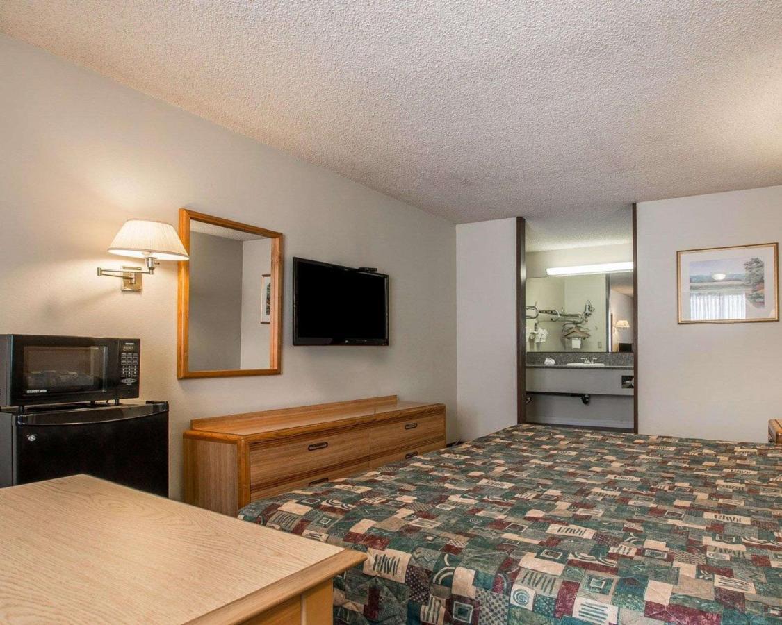Palm Inn Hotel Near Tyler Mall ريفرسايد المظهر الخارجي الصورة